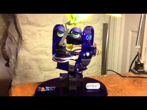 Ohbot speaks Dutch
